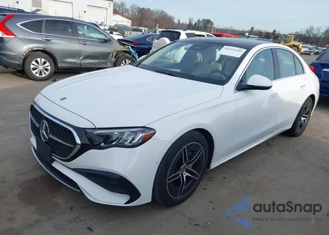 2025 Mercedes-Benz E 350 из США, поврежденный, VIN W1KLF4GB1SA124694